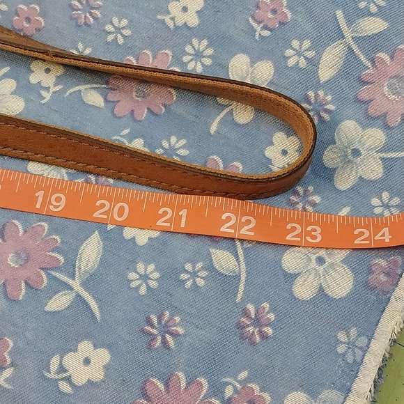 2884 Medium Size Fossil Crossbody, Leather, Multi Color Bag Purse - Picture 7 of 14